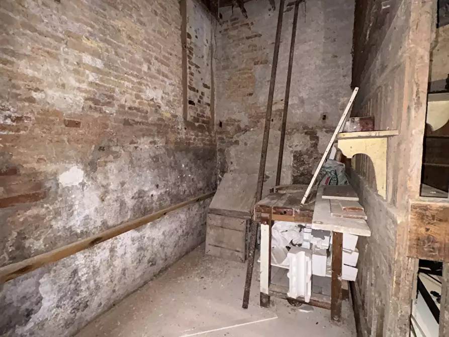 Immagine 60 di Appartamento in vendita  in Campo San Canciano a Venezia