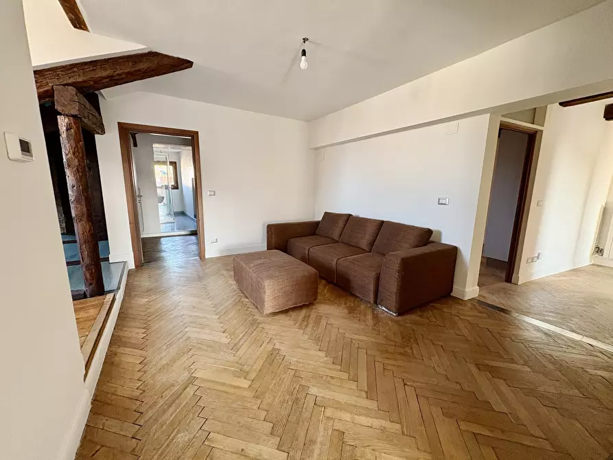 Immagine 42 di Appartamento in vendita  in Campo San Canciano a Venezia