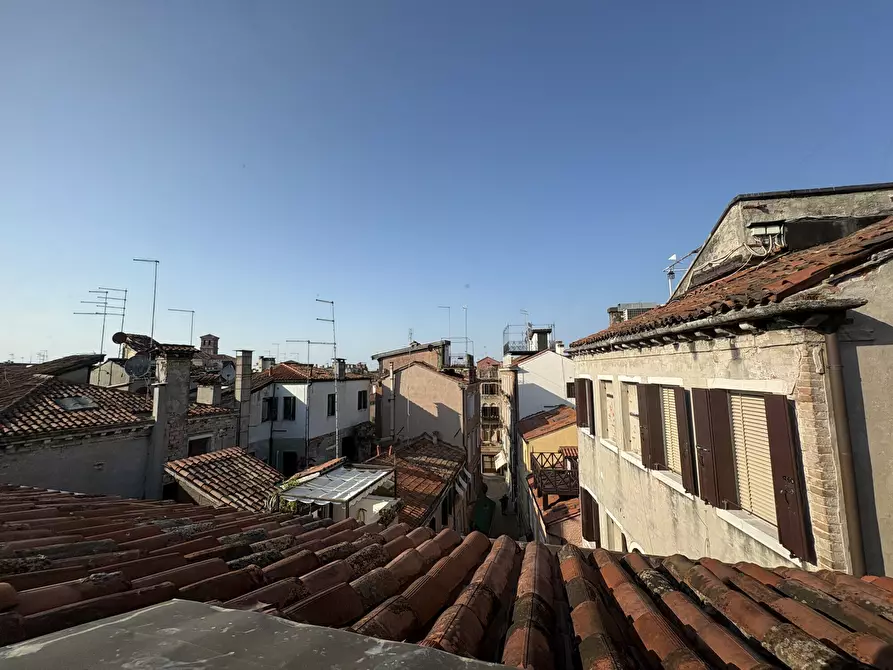 Immagine 46 di Appartamento in vendita  in Campo San Canciano a Venezia