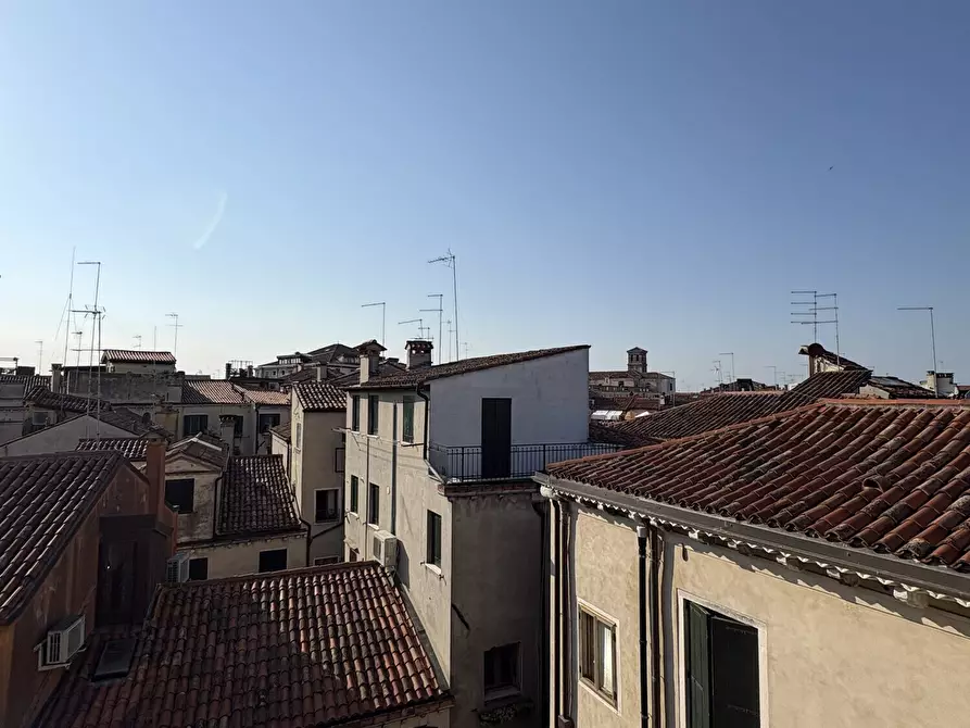 Immagine 10 di Appartamento in vendita  in Campo San Canciano a Venezia