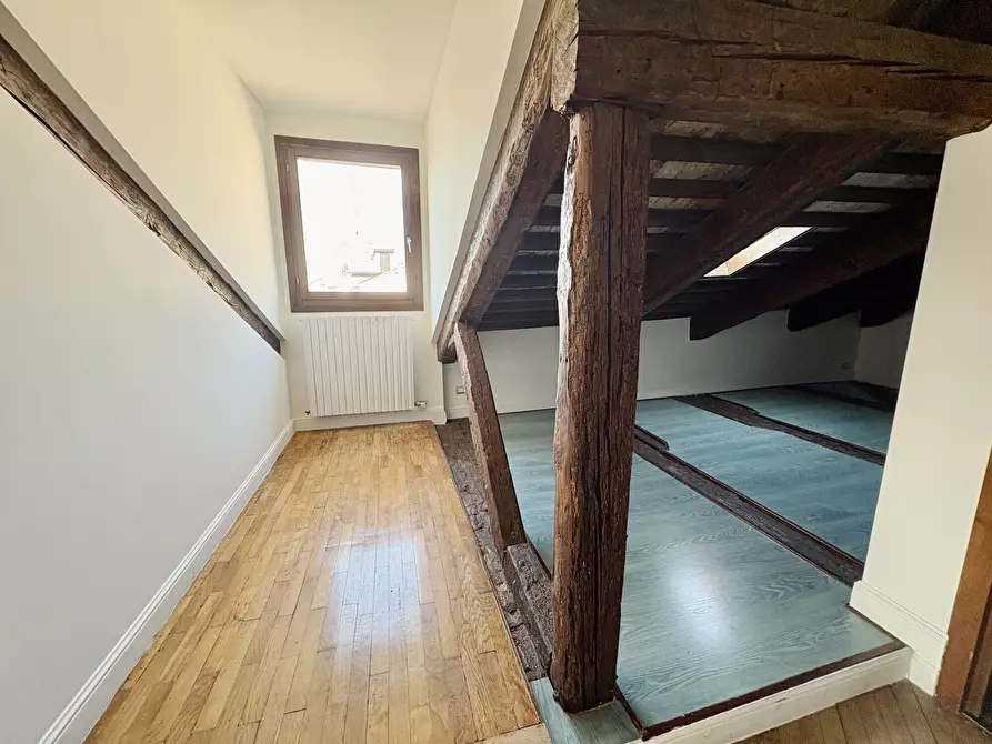 Immagine 45 di Appartamento in vendita  in Campo San Canciano a Venezia