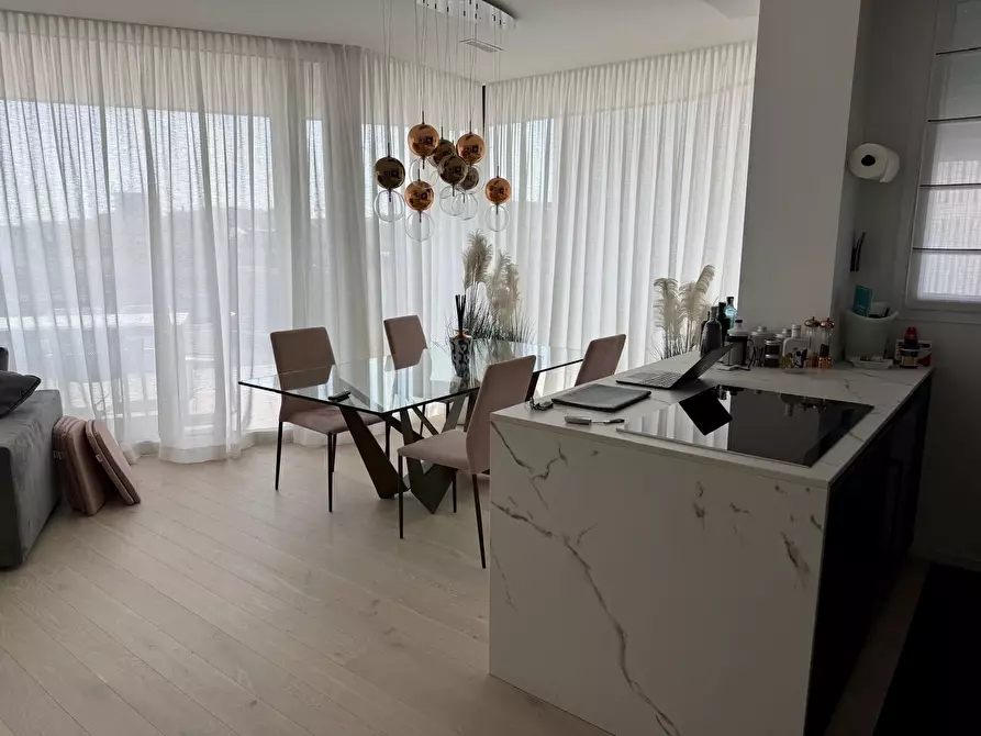 Immagine 10 di Appartamento in vendita  in Piazza Manzoni a Jesolo