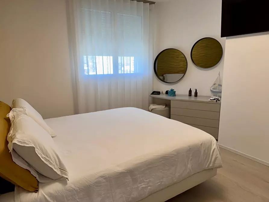 Immagine 24 di Appartamento in vendita  in Piazza Manzoni a Jesolo