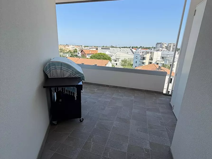 Immagine 18 di Appartamento in vendita  in Piazza Manzoni a Jesolo