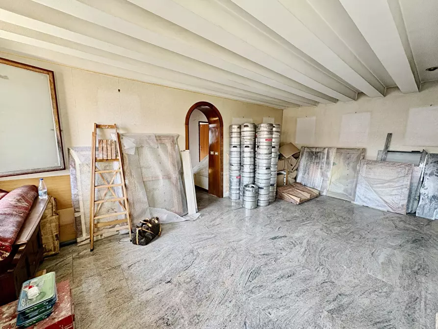 Immagine 9 di Appartamento in vendita  in Ponte tre Archi a Venezia