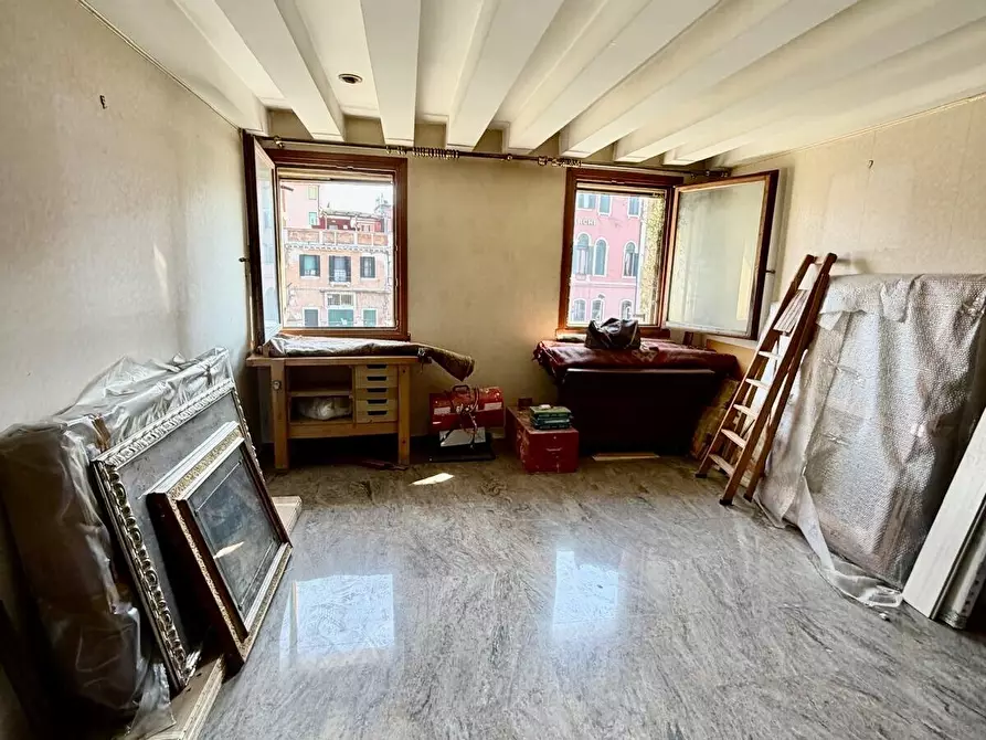Immagine 4 di Appartamento in vendita  in Ponte tre Archi a Venezia