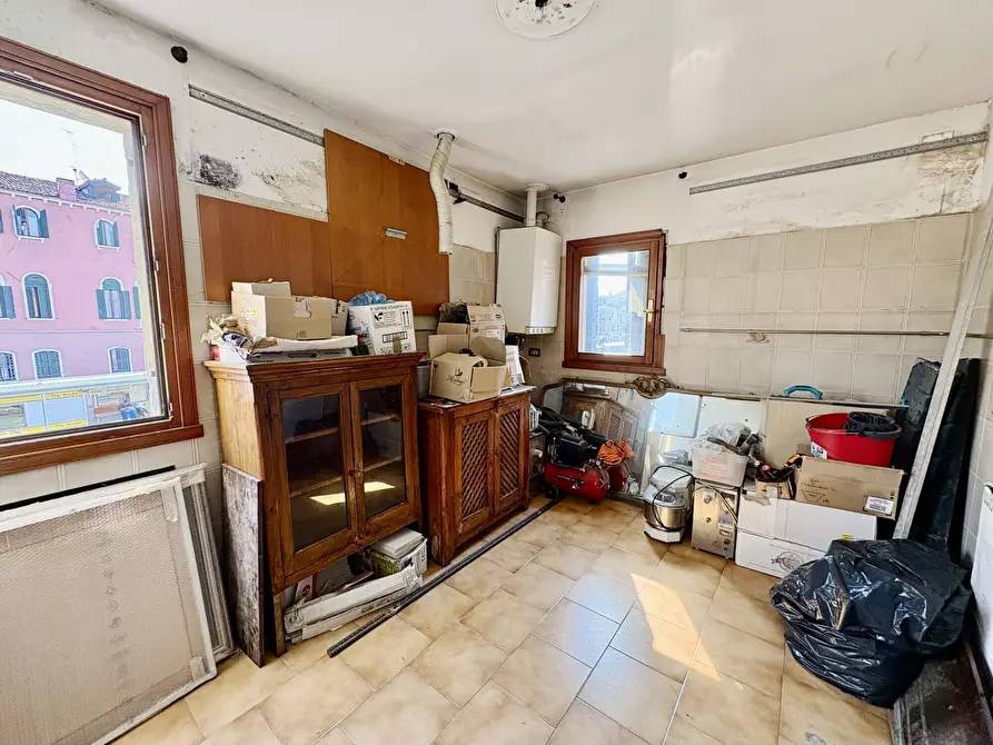 Immagine 17 di Appartamento in vendita  in Ponte tre Archi a Venezia