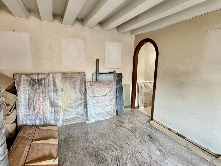 Immagine 5 di Appartamento in vendita  in Ponte tre Archi a Venezia