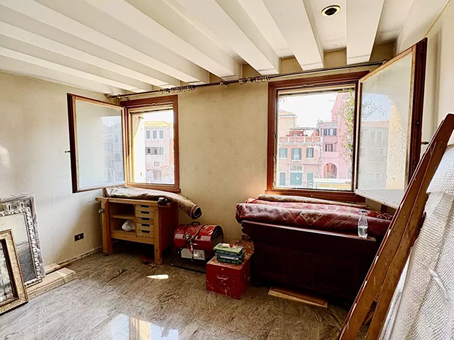 Immagine 10 di Appartamento in vendita  in Ponte tre Archi a Venezia