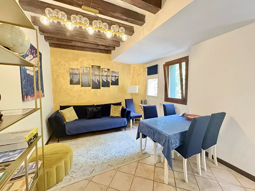 Immagine 4 di Appartamento in vendita  in Calle San Domenico a Venezia