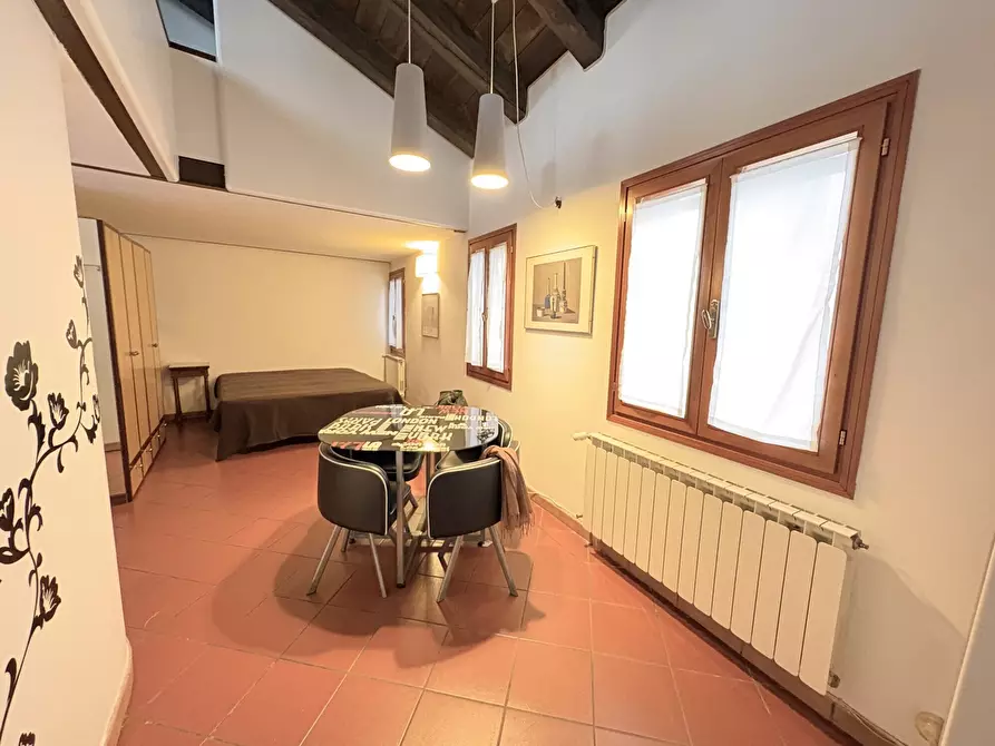 Immagine 1 di Appartamento in affitto  in Rio terà foscarini a Venezia