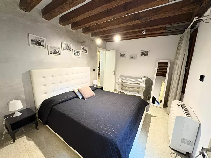 Immagine 9 di Appartamento in vendita  in Calle San Domenico a Venezia