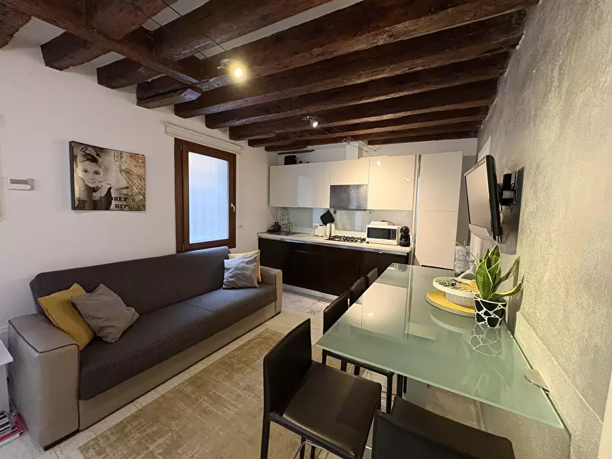 Immagine 6 di Appartamento in vendita  in Calle San Domenico a Venezia