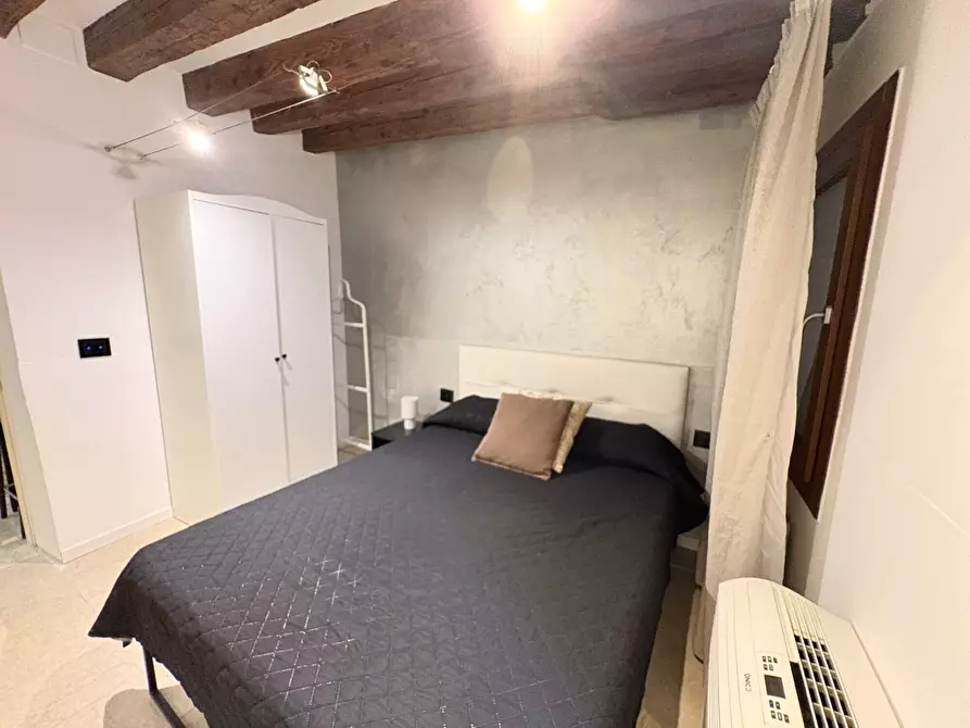 Immagine 17 di Appartamento in vendita  in Calle San Domenico a Venezia