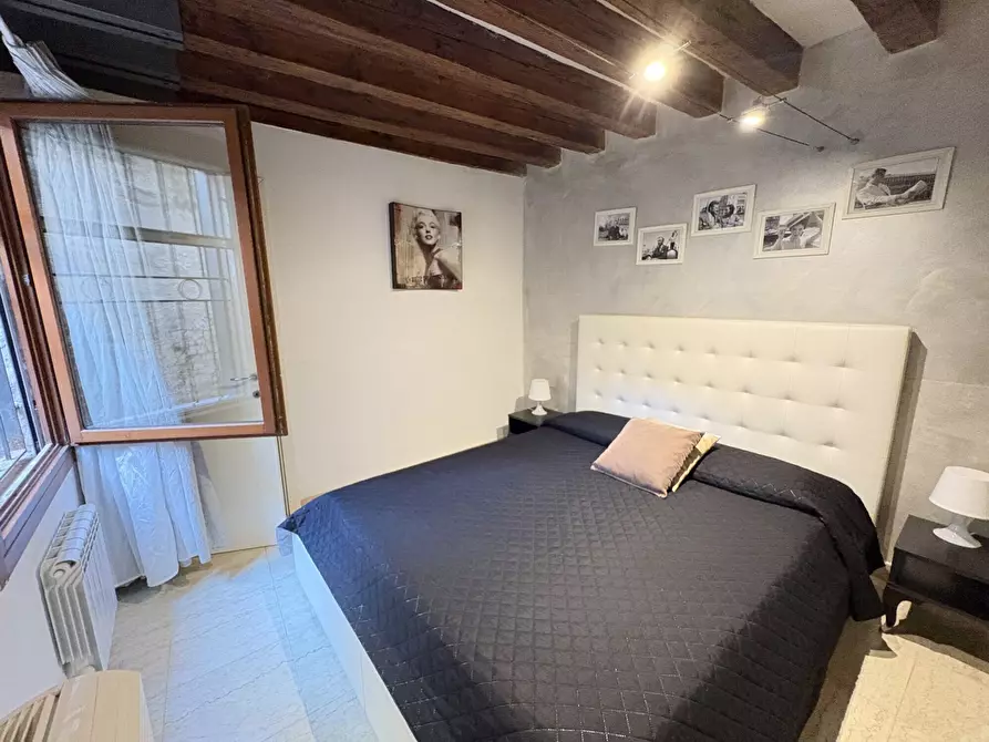 Immagine 8 di Appartamento in vendita  in Calle San Domenico a Venezia