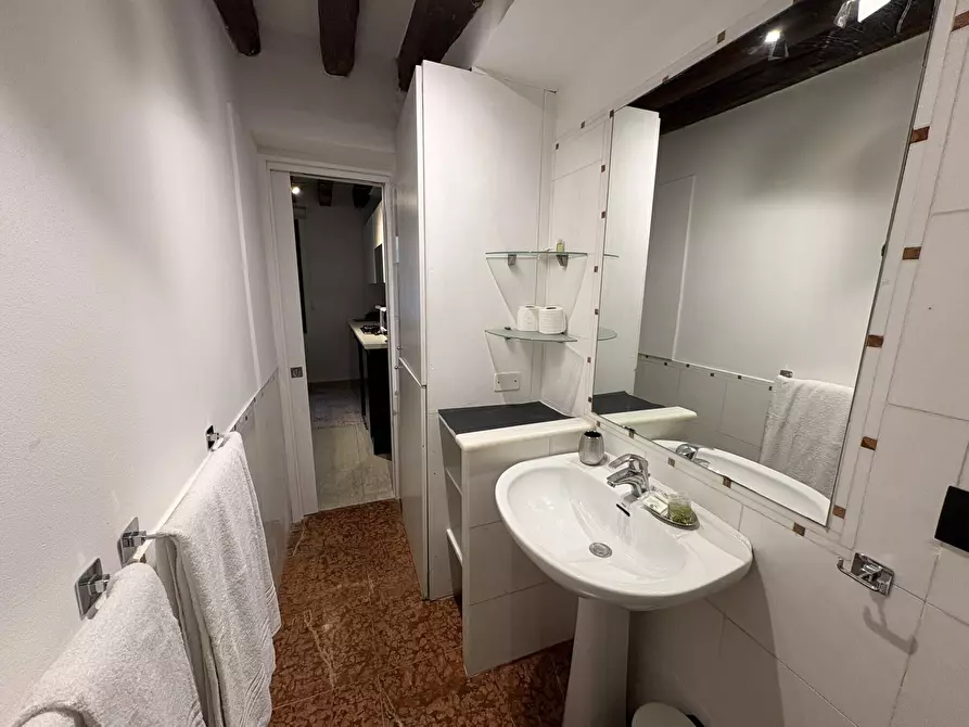 Immagine 14 di Appartamento in vendita  in Calle San Domenico a Venezia