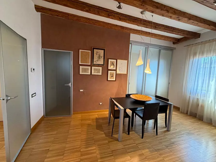 Immagine 14 di Appartamento in vendita  in Campo San Lorenzo a Venezia