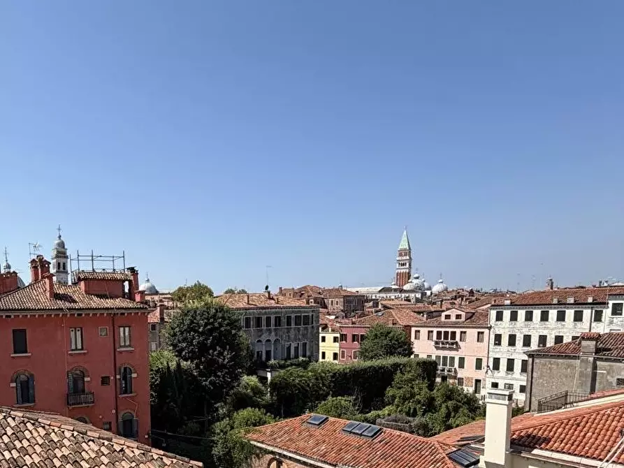 Immagine 5 di Appartamento in vendita  in Campo San Lorenzo a Venezia