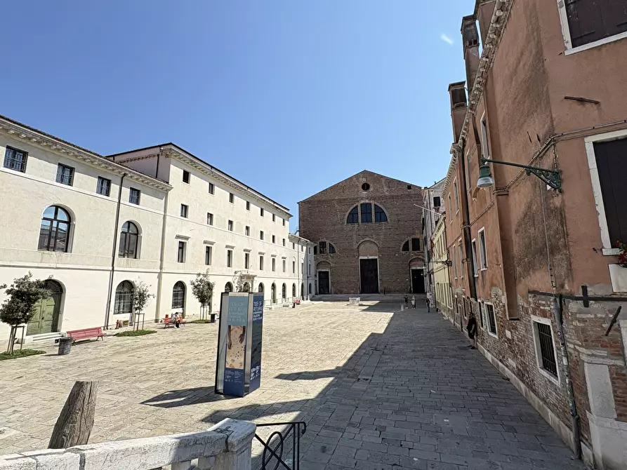 Immagine 46 di Appartamento in vendita  in Campo San Lorenzo a Venezia