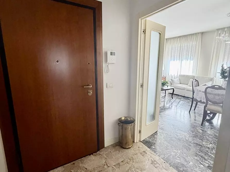 Immagine 8 di Appartamento in vendita  in via daniele Manin a Venezia