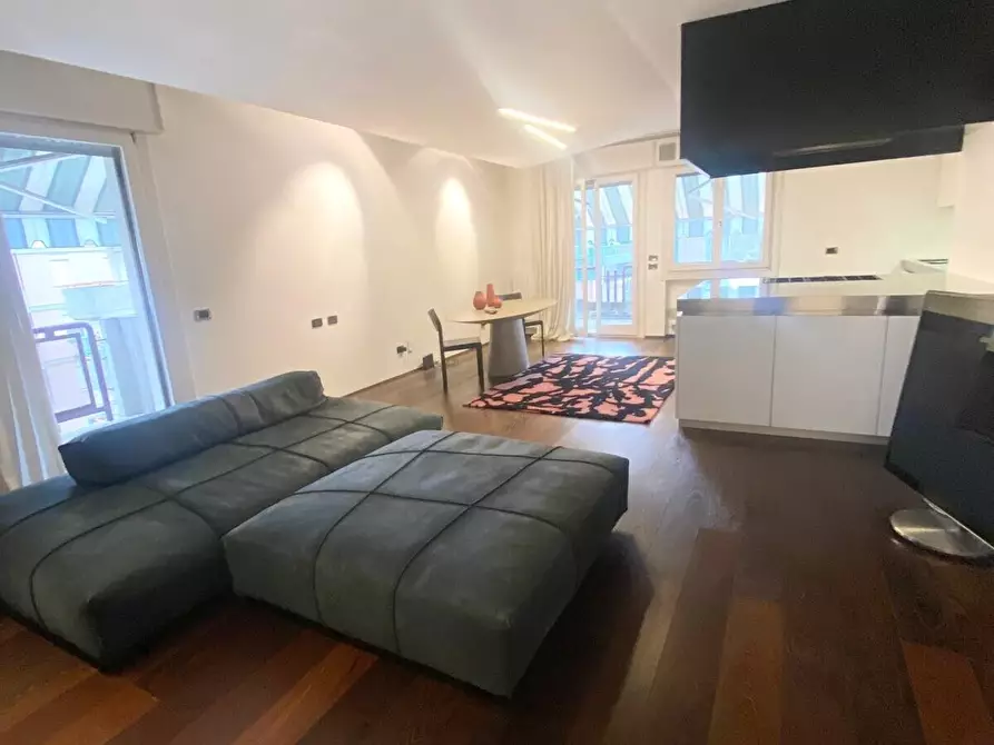 Immagine 1 di Appartamento in vendita  in Viale garibaldi a Venezia
