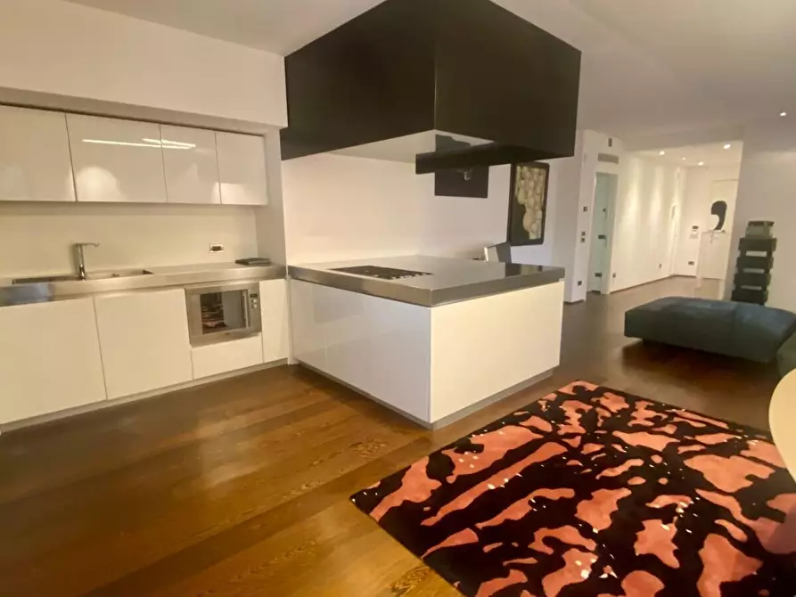 Immagine 3 di Appartamento in vendita  in Viale garibaldi a Venezia