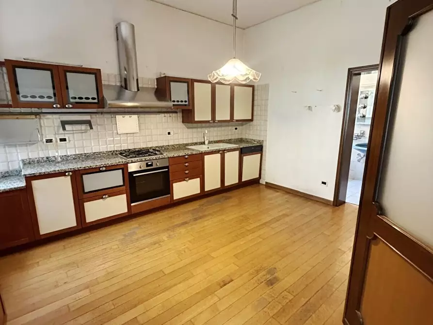 Immagine 21 di Villa in vendita  in Padre Reginaldo Giuliani a Venezia