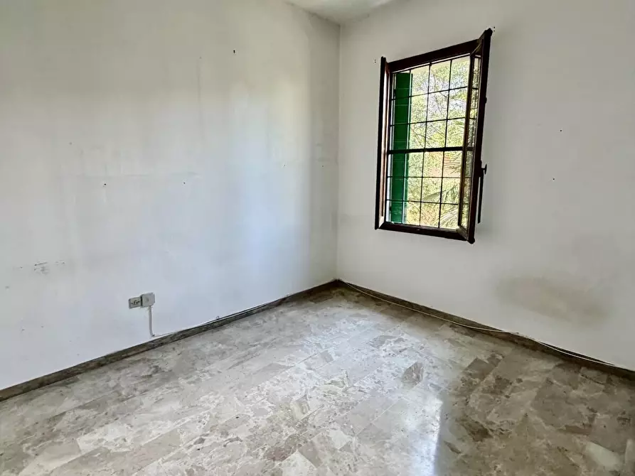 Immagine 33 di Villa in vendita  in Padre Reginaldo Giuliani a Venezia