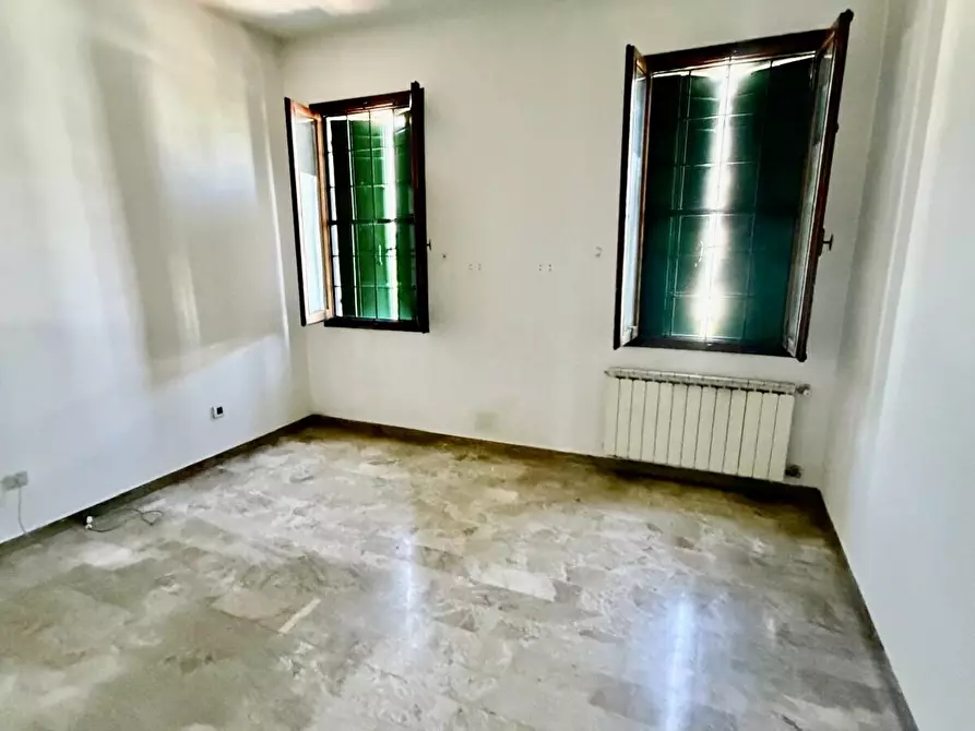 Immagine 32 di Villa in vendita  in Padre Reginaldo Giuliani a Venezia