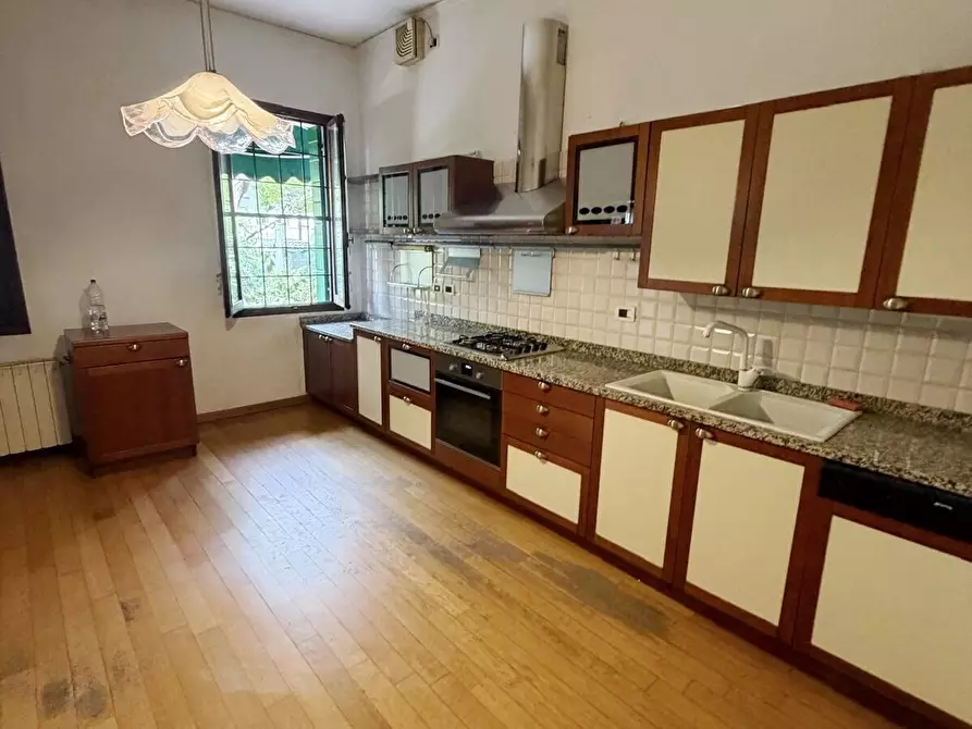 Immagine 22 di Villa in vendita  in Padre Reginaldo Giuliani a Venezia