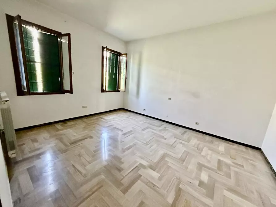 Immagine 34 di Villa in vendita  in Padre Reginaldo Giuliani a Venezia