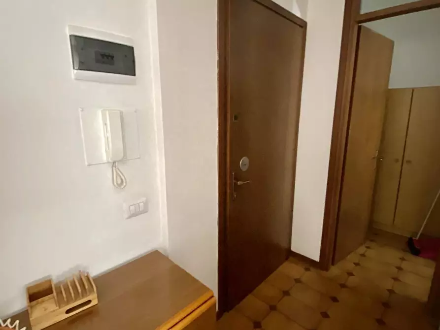 Immagine 10 di Appartamento in vendita  in Via Mentana a Venezia