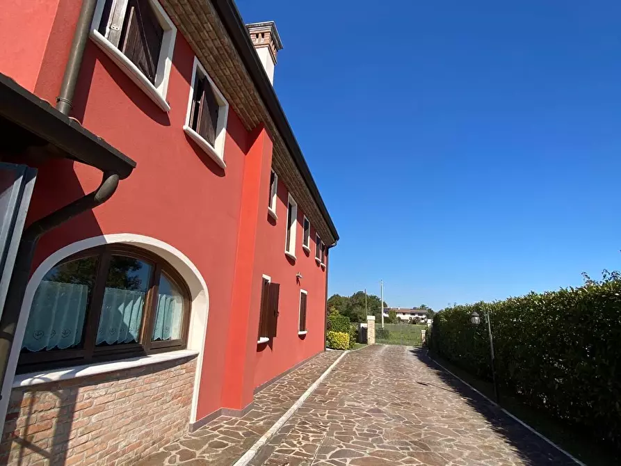 Immagine 8 di Villa in vendita  in viale don sturzo a Annone Veneto