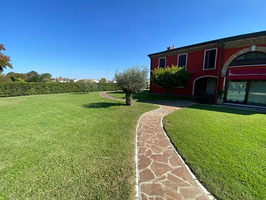 Immagine 18 di Villa in vendita  in viale don sturzo a Annone Veneto