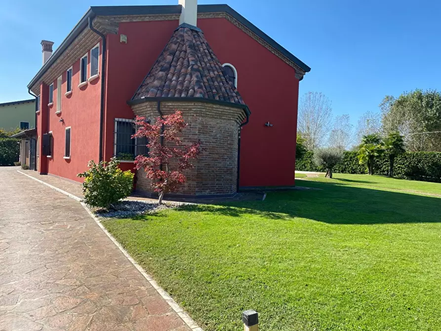Immagine 24 di Villa in vendita  in viale don sturzo a Annone Veneto
