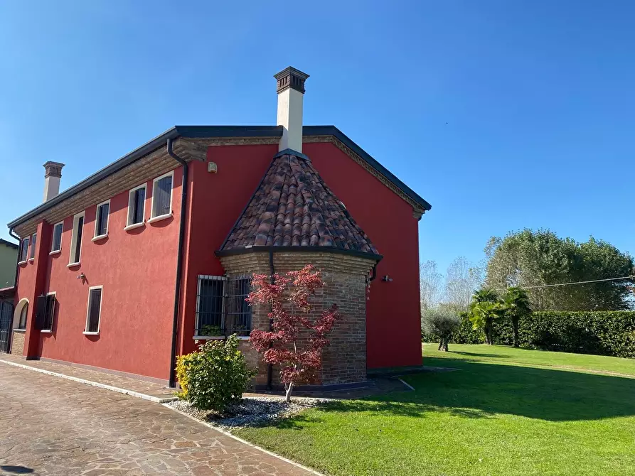 Immagine 19 di Villa in vendita  in viale don sturzo a Annone Veneto