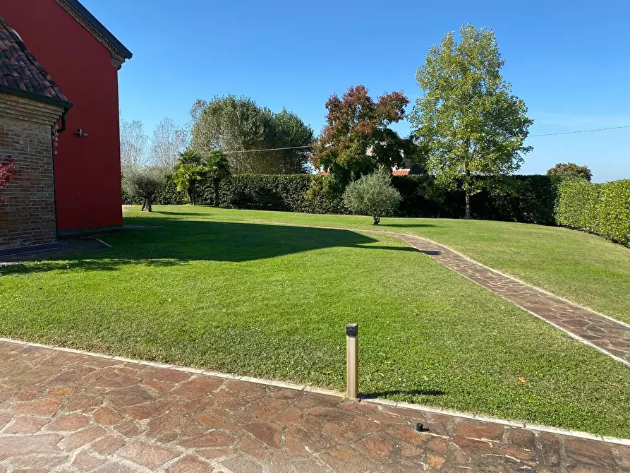Immagine 26 di Villa in vendita  in viale don sturzo a Annone Veneto