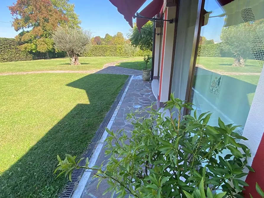 Immagine 16 di Villa in vendita  in viale don sturzo a Annone Veneto