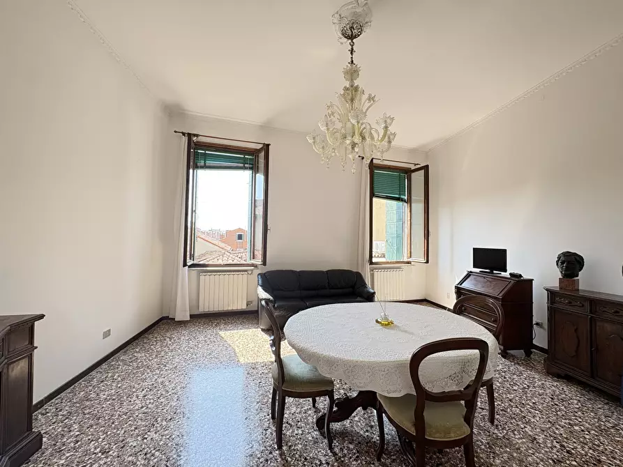 Immagine 1 di Appartamento in vendita  in Campo do pozzi a Venezia