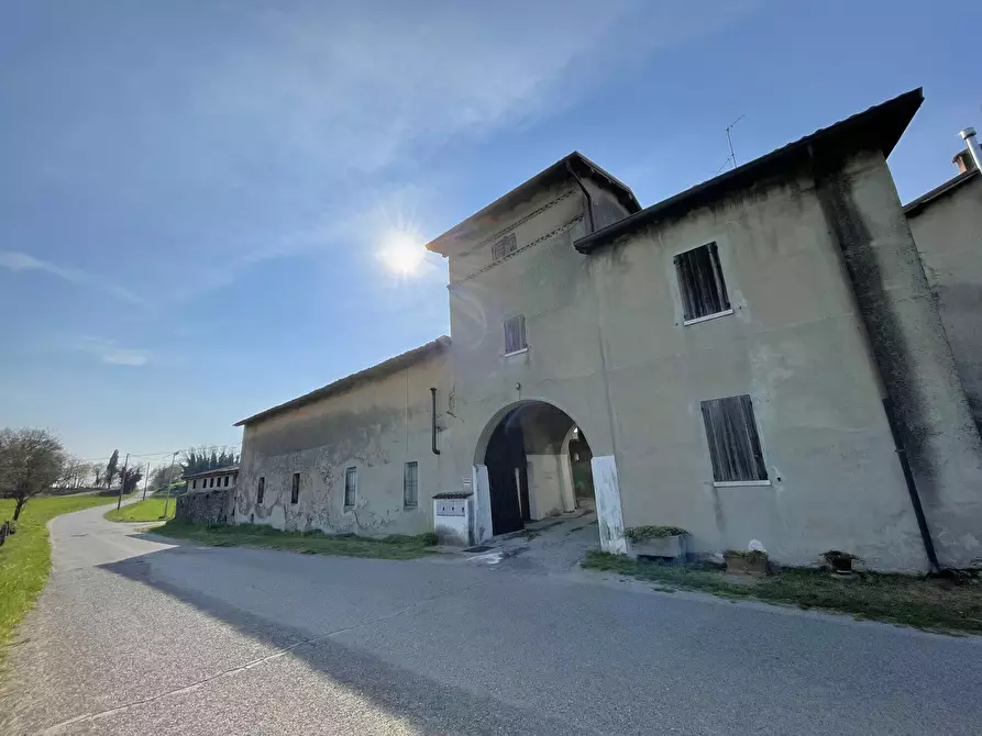 Immagine 1 di Casa colonica in vendita  in Pievemartina a Casalmoro