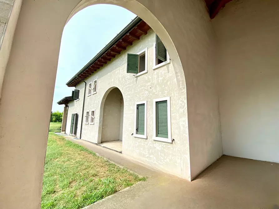 Immagine 1 di Villa in vendita  in via San Nicolò 39 a Casalmoro