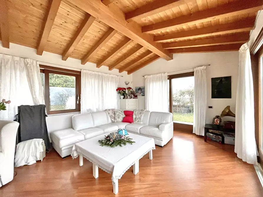Immagine 7 di Villa in vendita  in Strada Festoni a Casalmoro