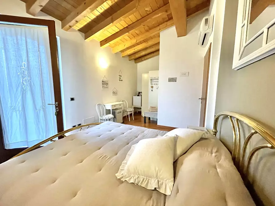 Immagine 13 di Villa in vendita  in Strada Festoni a Casalmoro