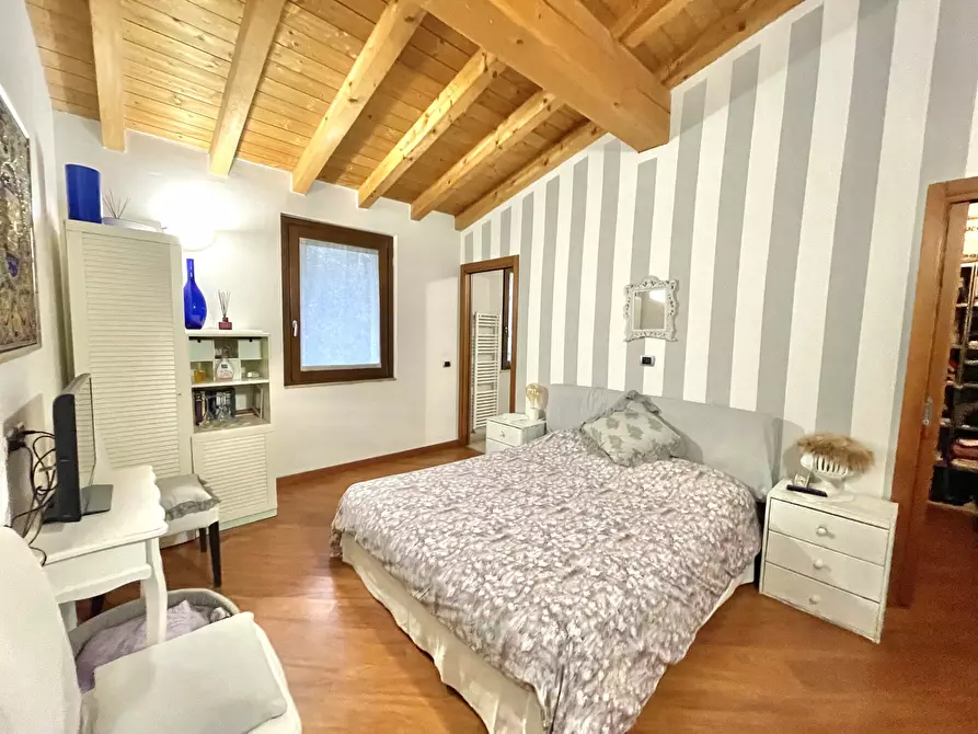 Immagine 15 di Villa in vendita  in Strada Festoni a Casalmoro