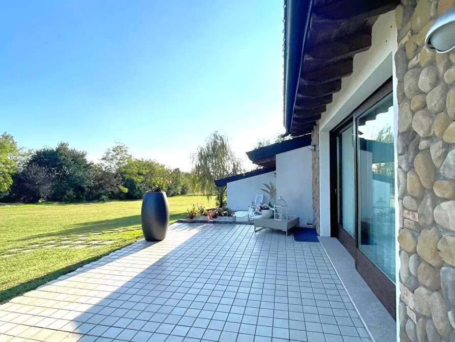 Immagine 4 di Villa in vendita  in Strada Festoni a Casalmoro