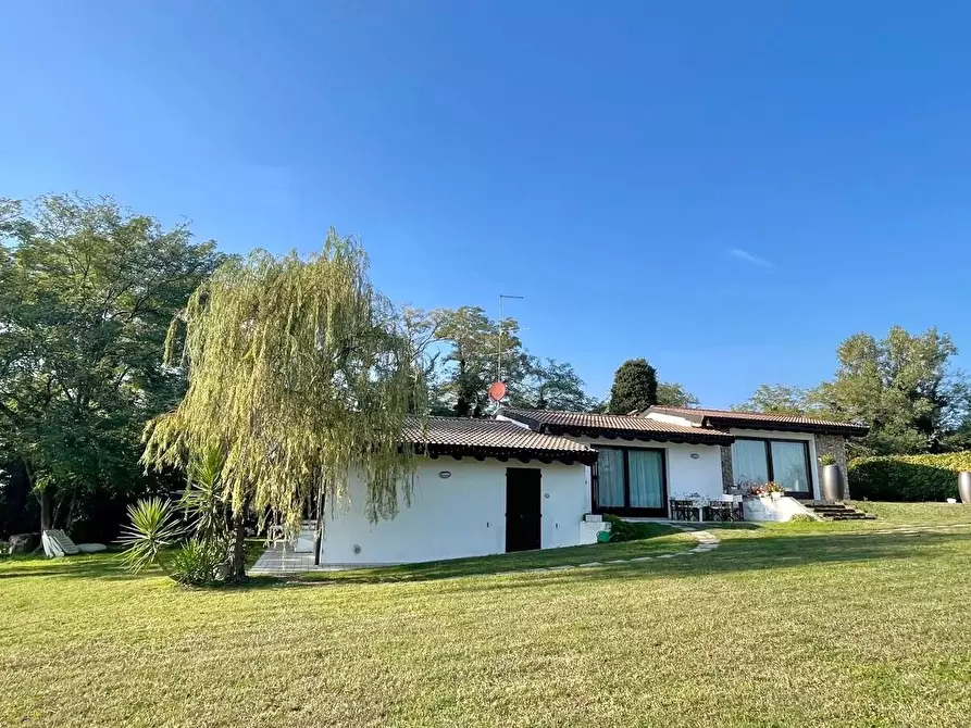 Immagine 1 di Villa in vendita  in Strada Festoni a Casalmoro