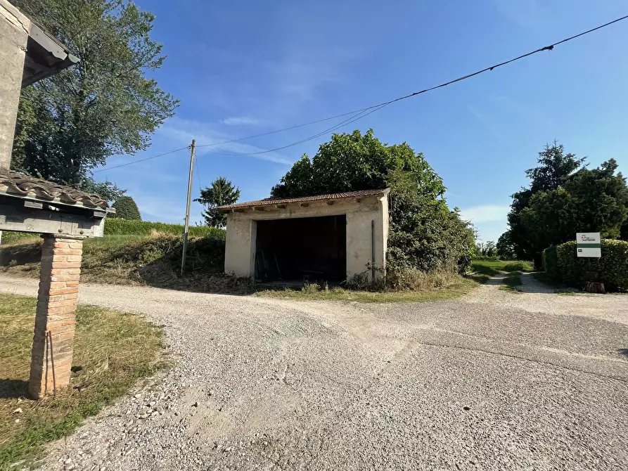 Immagine 8 di Villa in vendita  in Strada Volta Valeggio a Volta Mantovana