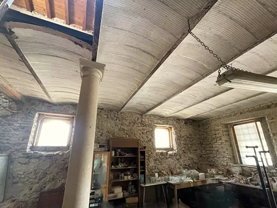Immagine 14 di Villa in vendita  in Strada Volta Valeggio a Volta Mantovana
