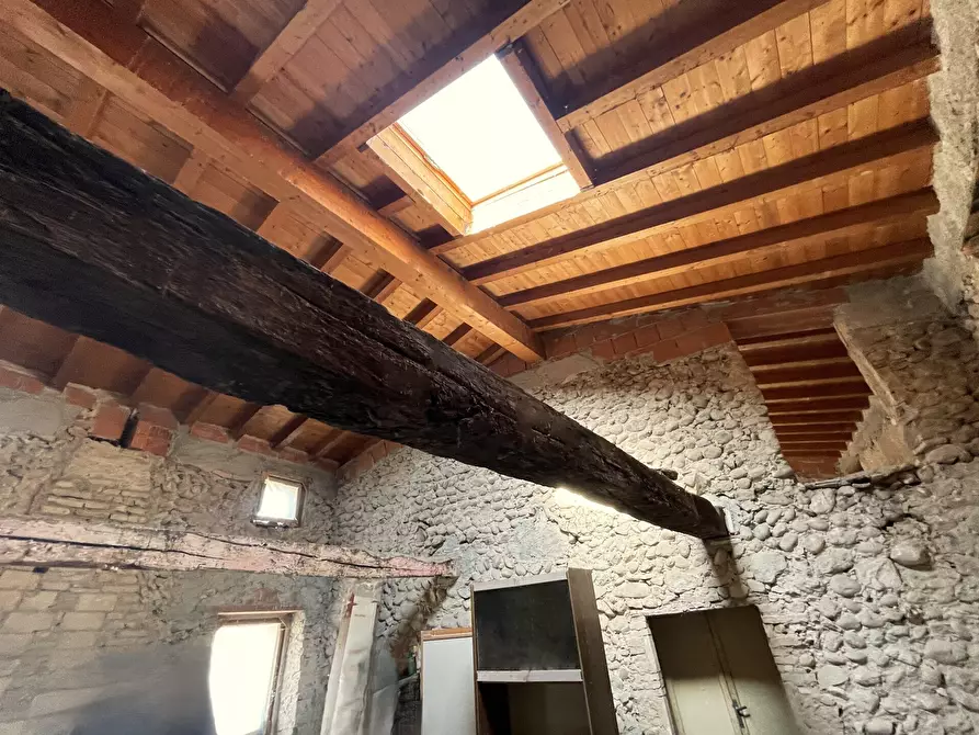 Immagine 17 di Villa in vendita  in Strada Volta Valeggio a Volta Mantovana