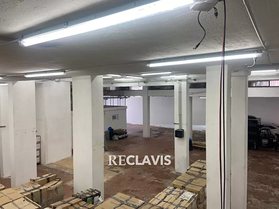 Immagine 15 di Locale commerciale in affitto  in Via Di Pietralata 240 a Roma